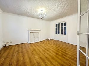 Lounge- click for photo gallery